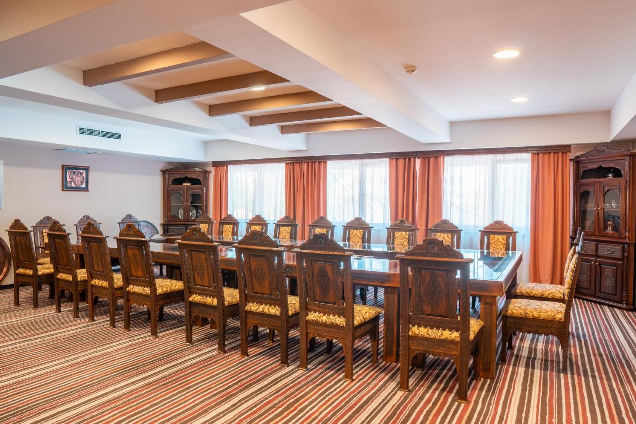 Garden City Hotel Konjic Eksteriør bilde