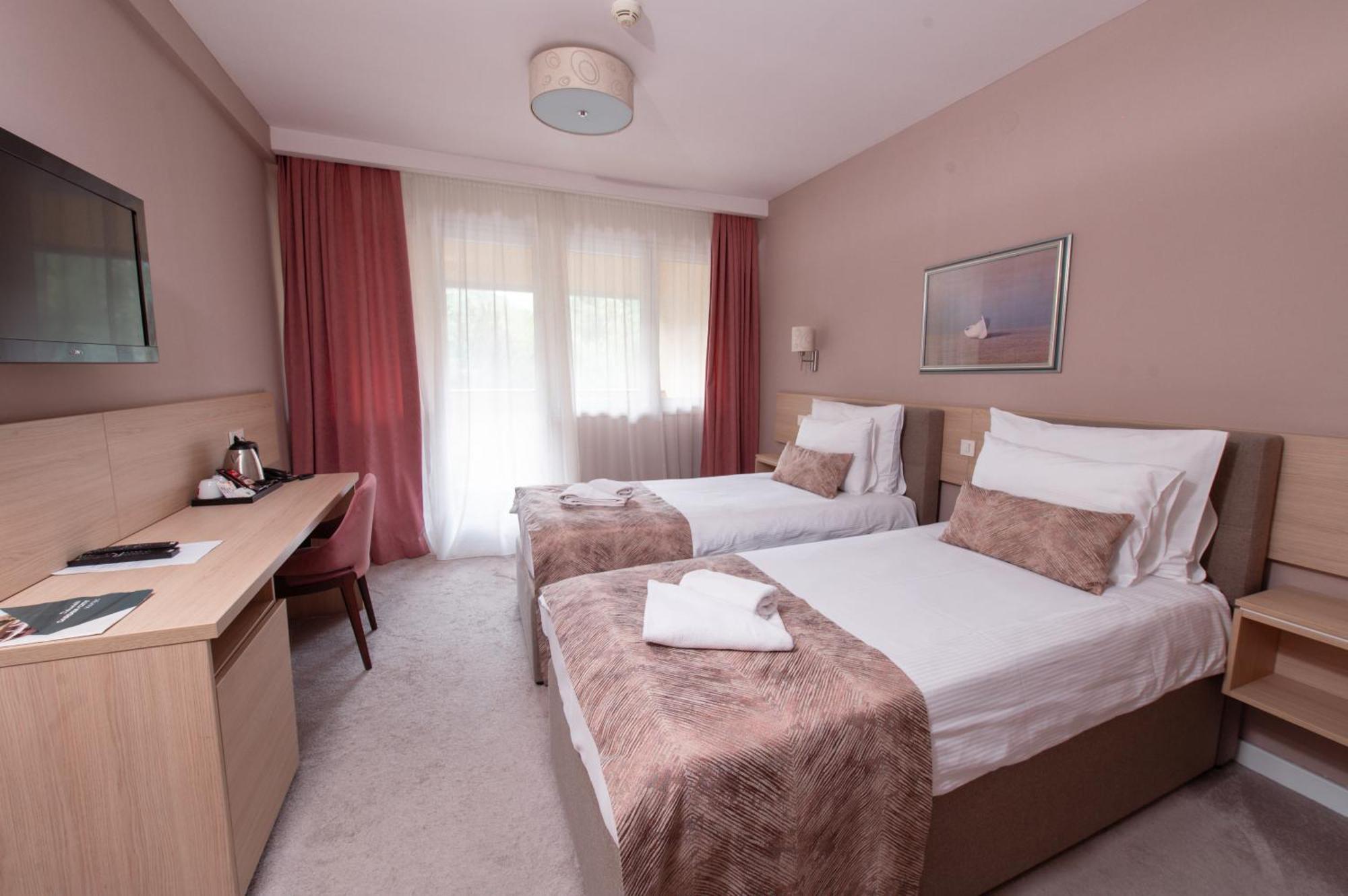 Garden City Hotel Konjic Eksteriør bilde